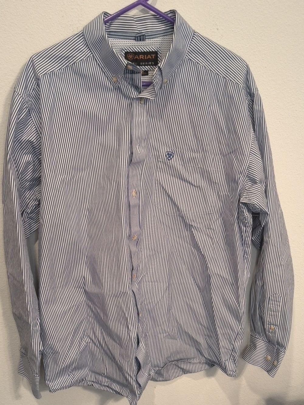 Ariat Men's Blue & White Pinstripe Button-Down Dress Shirt Medium